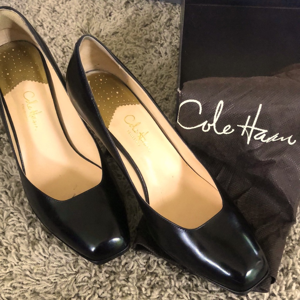 Cole Haan black leather square toe pump